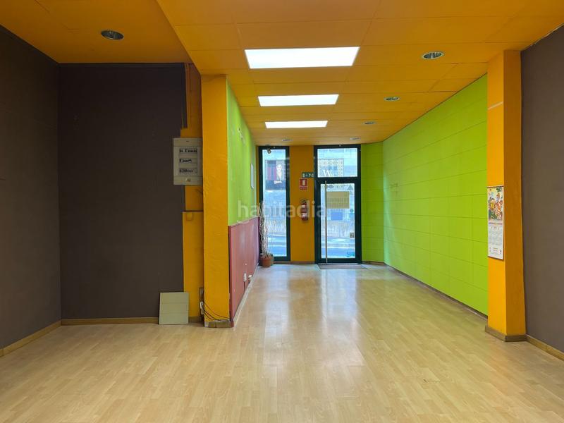 Foto 3acb6d77-e56c-4b93-b734-2871847af556. Lloguer local comercial a santa caterina 49 a Centre Igualada