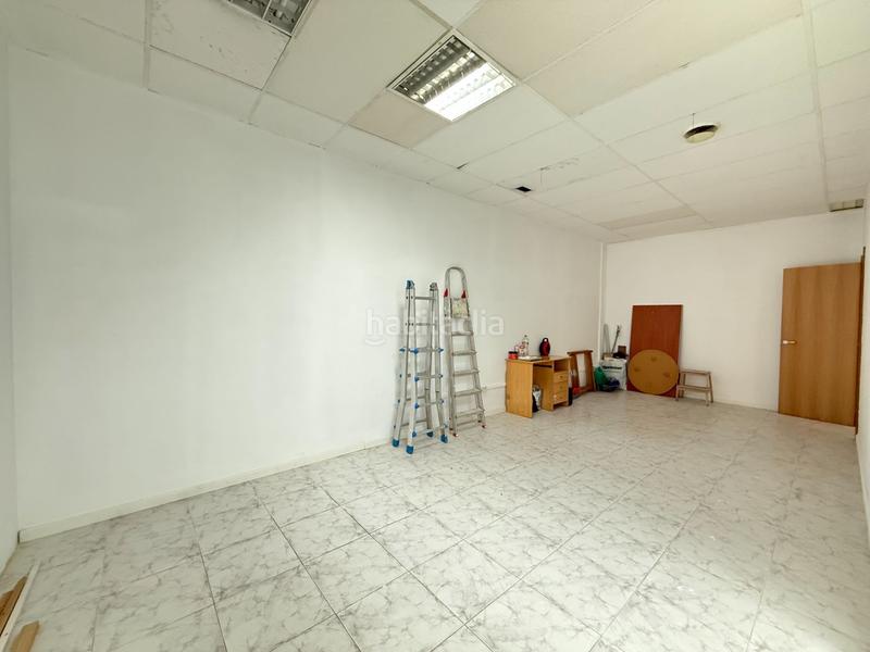 Foto e12306af-f480-4d61-92ab-261881b7477d. Lloguer local comercial a Ponent - Set Camins Igualada