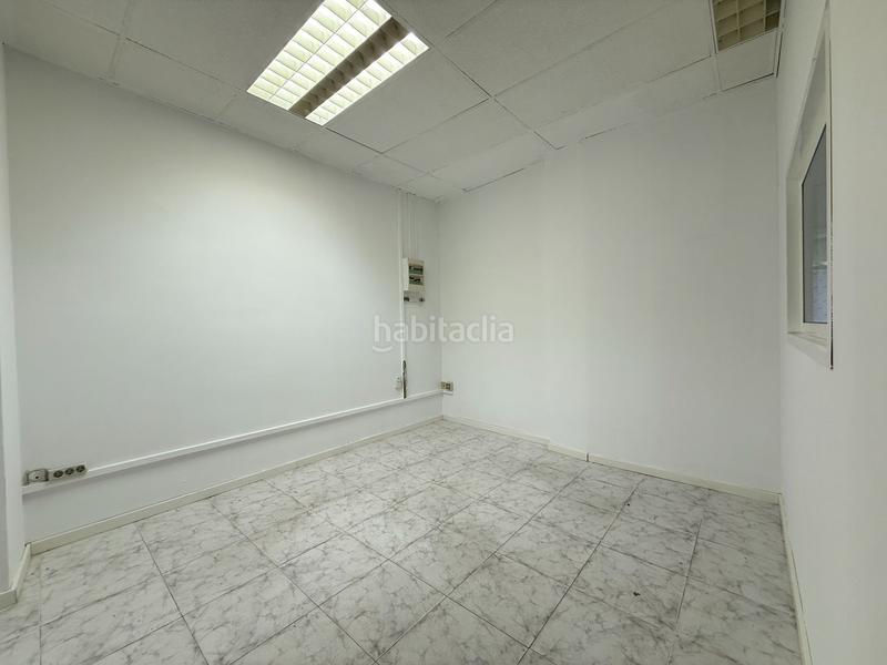 Foto e51ffb94-1ab6-4fe4-bc4d-509932b5a559. Lloguer local comercial a Ponent - Set Camins Igualada
