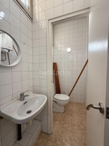 Foto 9a71451c-f111-4a48-8f8a-4aca57656f2d. Lloguer local comercial a barcelona 22 a Poble Sec Igualada