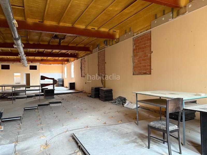 Foto f8c9a4f9-b6a0-41f0-b4a6-5b8019995e3f. Industrial building in Centre Igualada
