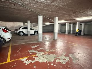 Posto auto  Sant nicolau. Plaza de pàrquing en el centro