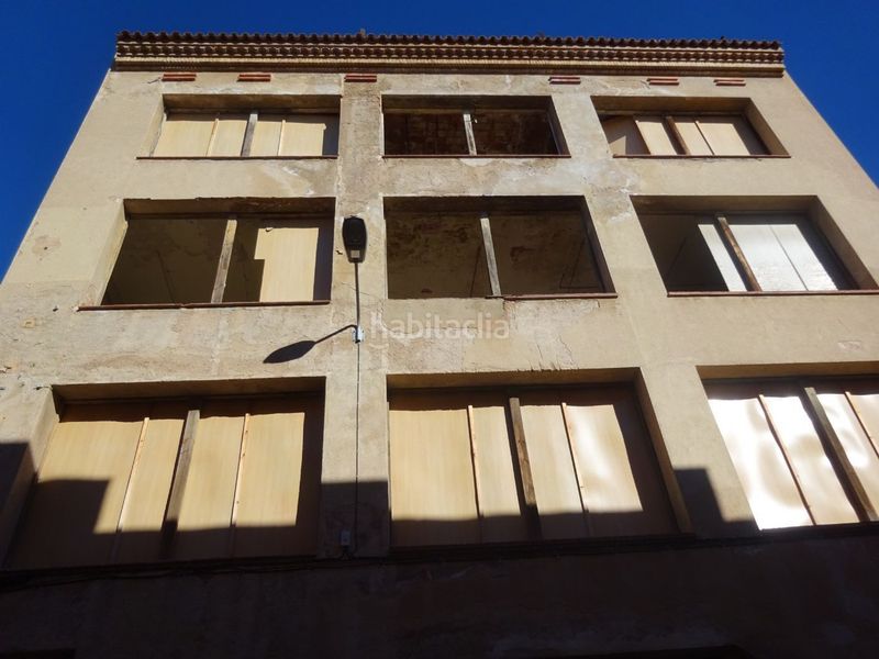 Foto 1be34106-c5c8-4ae5-9625-609428fd9232. Edificio edifici per rehabilitar en Poble Sec Igualada