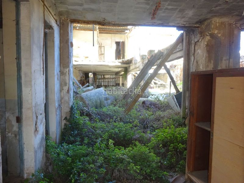Foto af1a95e5-e713-4d5c-8d1c-d06af74b7903. Edificio edifici per rehabilitar en Poble Sec Igualada