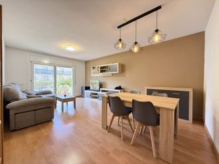 Etagenwohnung in Llevant. Piso de 4 habitaciones, 2 balcones, pàrquing i trastero en el po
