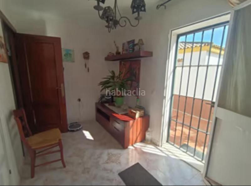 Foto 24e62840-ab80-456f-9ca1-513d976b9a64. Chalet con riscaldamento parcheggio piscina in Los Gallos Chiclana de la Frontera