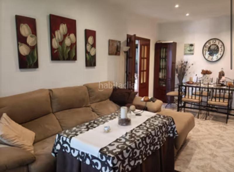 Foto 5d1445dc-d4d2-422b-b8bd-11018bebba96. Chalet con riscaldamento parcheggio piscina in Los Gallos Chiclana de la Frontera