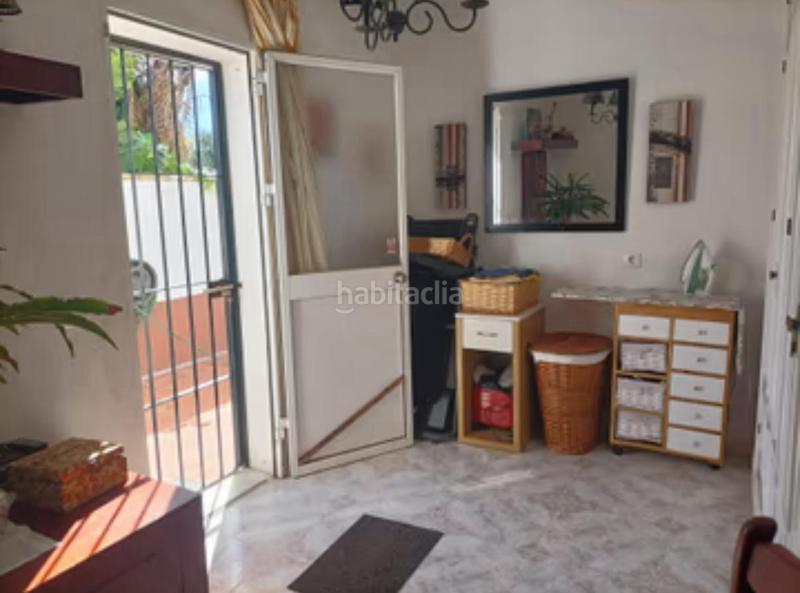 Foto 7d443e91-9dda-4910-803f-82e7711033cb. Chalet con riscaldamento parcheggio piscina in Los Gallos Chiclana de la Frontera