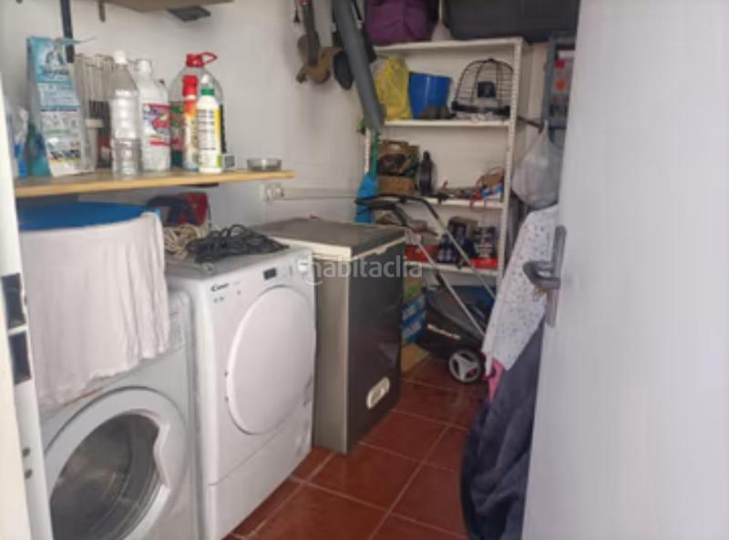 Foto b625790d-068a-40b3-8c06-91fcdfcf5584. Chalet con riscaldamento parcheggio piscina in Los Gallos Chiclana de la Frontera