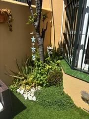 Maison à Núcleo urbano. Vivienda unifamiliar en el campito