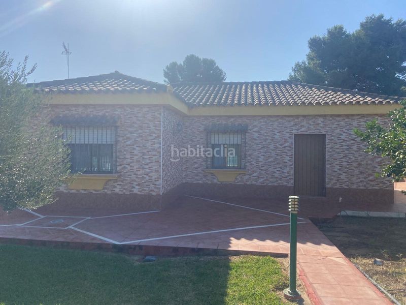 Foto dc605f4c-66d5-4e7a-af0c-5456c07d7807. Xalet amb aparcament piscina a Los Gallos Chiclana de la Frontera