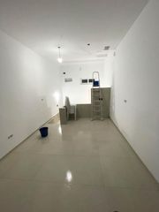Local Comercial a Núcleo urbano. Venta de local en fuente amarga