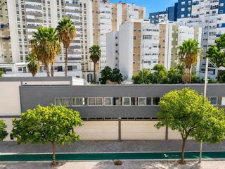 Pis a Paseo Marítimo - San José - La Laguna. Amplitud, luz y calidad de vida en cádiz