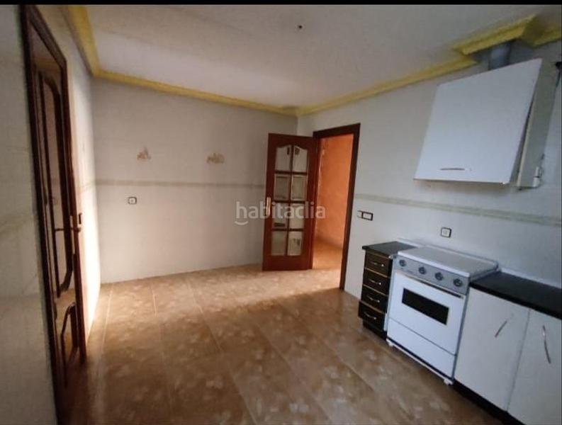 Foto 46a01fe3-1553-490c-9d07-edad849de86e. Piso  en venta en c. pintor zabaleta, , jaén en Torre del Campo