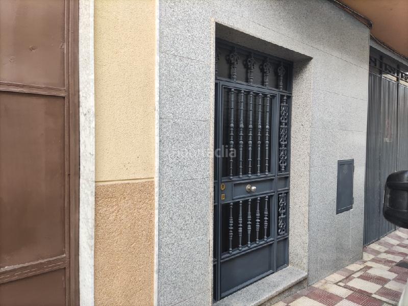 Foto a76ef458-a7fd-473e-92c8-64e3115033e4. Piso  en venta en c. pintor zabaleta, , jaén en Torre del Campo