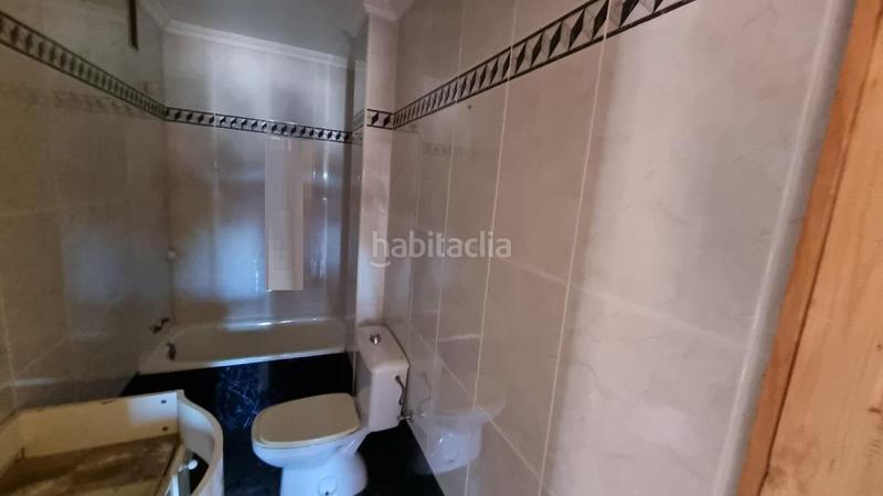 Foto 6e8c1caa-1202-4a27-bf81-03c3db2370d3. Piso en calle baeza 86 piso en venta en c. baeza, 86, bailen, jaén en Bailén