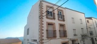 Casa a Calle plaza 41. Vivienda tipo unifamiliar