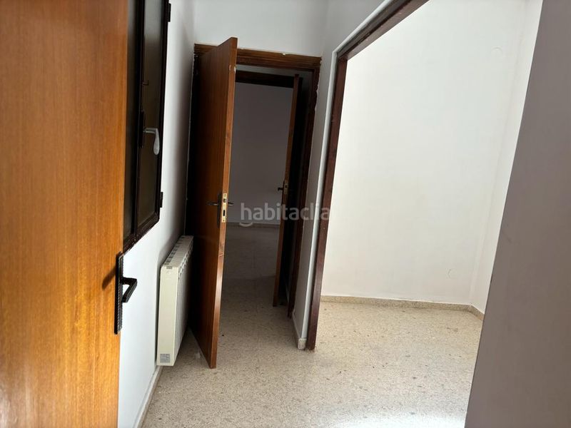 Foto 3a2bd077-be97-4fb4-8dbf-3a1e2ecdc641. Casa adossada a calle alta 26 a Guardia de Jaén (La)