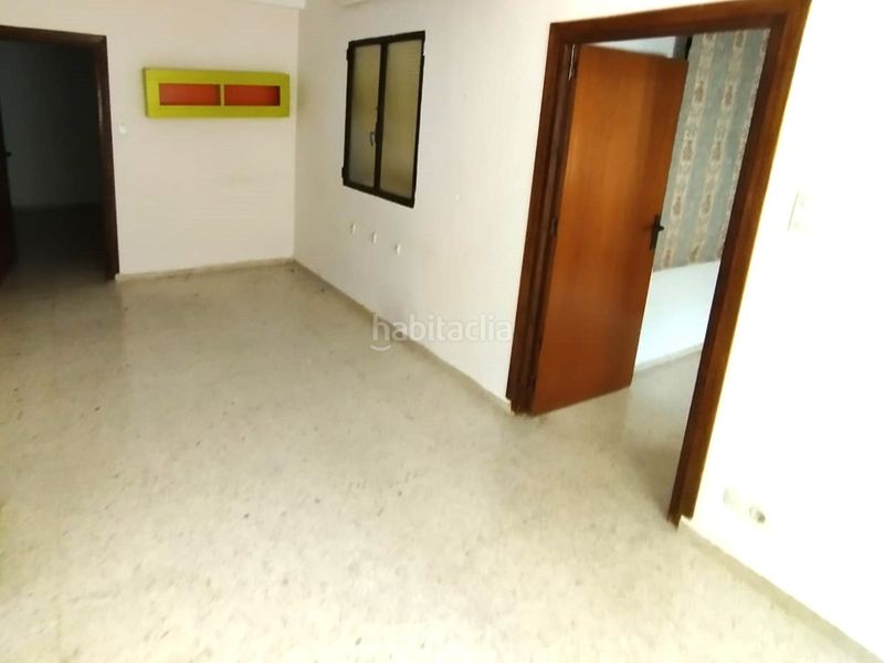Foto 4549eb5c-b358-4a05-85a4-47eeb93dda9f. Casa adossada a calle alta 26 a Guardia de Jaén (La)