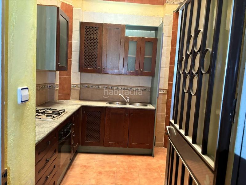 Foto b4173fec-a800-4d4f-a001-4155f0fb13d6. Casa adossada a calle alta 26 a Guardia de Jaén (La)