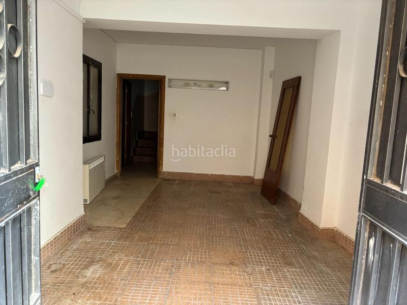 Foto ebc5e5d1-acf4-48a2-b30a-3a12e95e2832. Casa adossada a calle alta 26 a Guardia de Jaén (La)