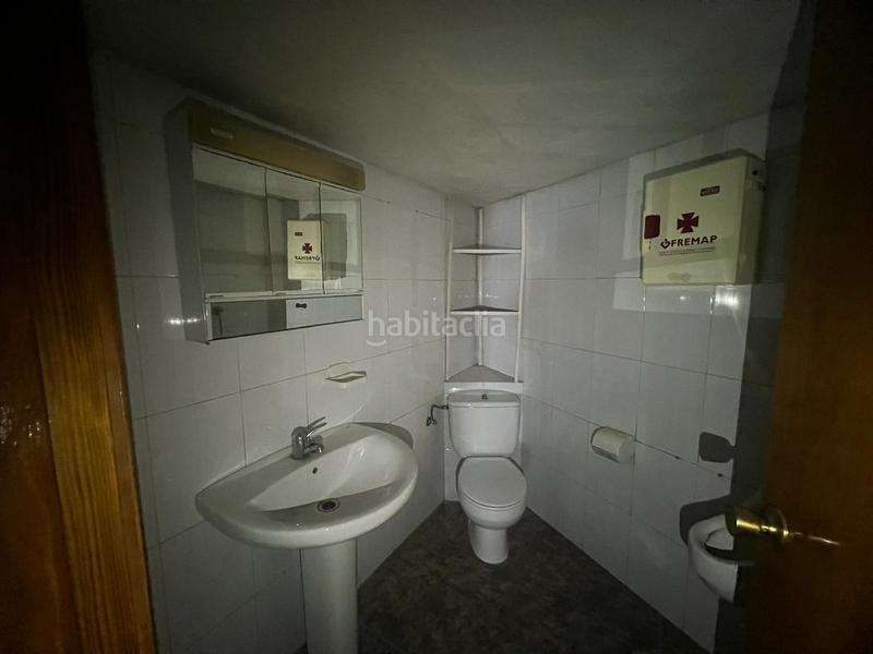 Foto fb498512-26e7-4840-b1de-11eca8a7d0e9. Local comercial en carretera de madrid 13 local en venta en carretera madrid edif. torre norte, 13, jaen, en Jaén