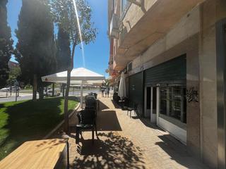 Locale commerciale in Carretera de madrid 13. Local en venta en carretera madrid edif. torre norte, 13, jaen,
