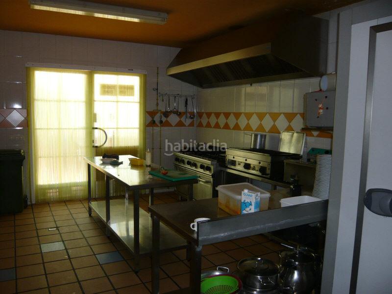 Foto 4998e404-4cbf-4b36-b3ee-31f56e097ee3. Edifici a n-322 294 a Robledo