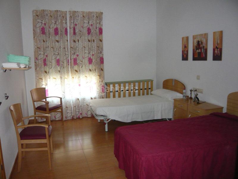 Foto b057fdf2-2357-4f91-8c9a-77b1449346c7. Edifici a n-322 294 a Robledo