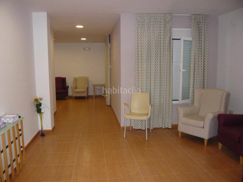 Foto bd7f0f70-76a2-40a2-b16e-eb4e31a54ca3. Edifici a n-322 294 a Robledo