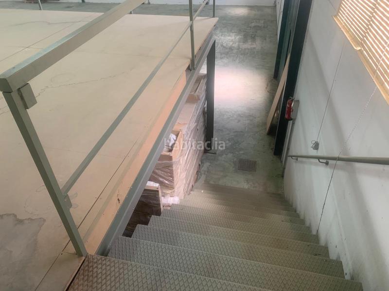 Foto ab6e01d5-bfec-46fe-872b-dcffd3fbea45. Fabrikhalle in Arjona