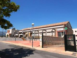 Locale commerciale in Plaza de la entrada 3. Oportunidad inmobiliaria