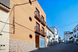 Casa  Calle sierra. Oportunidad inmobiliaria