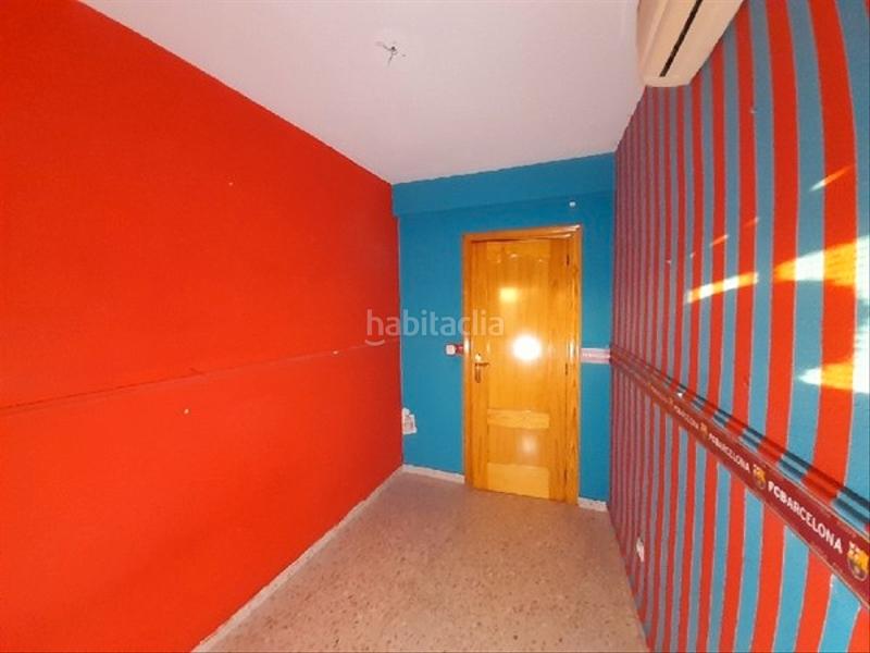 Foto d4c60f91-fe22-4208-90e5-db6ebde452e0. Piso oportunidad inmobiliaria en Ctra. Circunvalación - La Magdalena Jaén