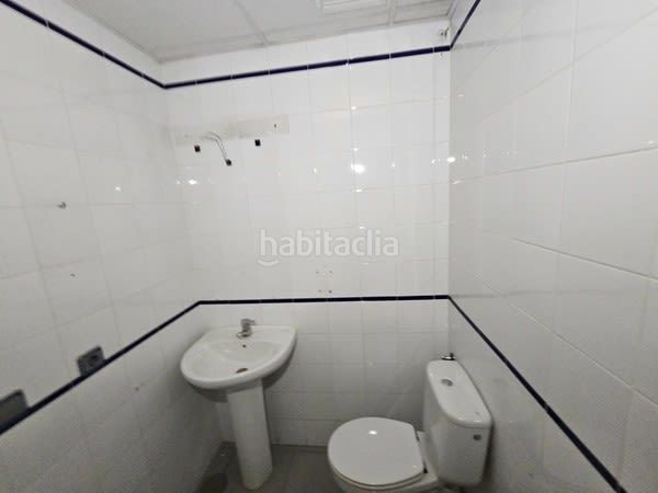 Foto 898ee0a0-99c3-45d1-97b7-add83c9bffd2. Local comercial a calle carmen 4 a Alcaudete
