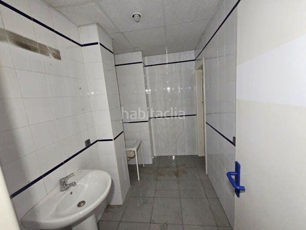 Foto cdec2b55-76ea-4b14-aceb-8ae638f9b4ea. Local comercial a calle carmen 4 a Alcaudete