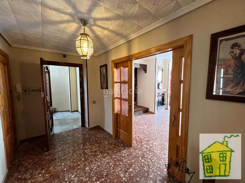 Foto 054abe0b-cb2e-4022-83d6-69faf5852c86. Piso  en venta en zona plaza vieja en Andújar
