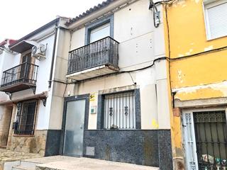 Maison  Calle palos de la frontera. Casa en venta en linares