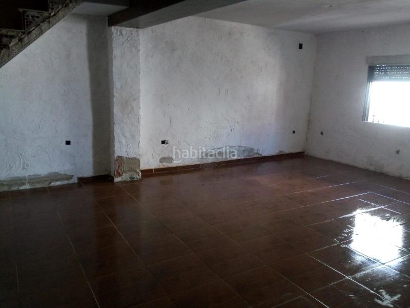 Foto 87d6621d-ae4a-43a9-a90a-151df3a08bec. Casa en calle martinete 87 chalet adosado en venta en calle martinete, 23700, en Linares