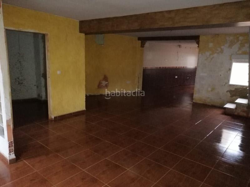 Foto 998edd17-7d19-4e84-a8b8-a353331cb56e. Casa en calle martinete 87 chalet adosado en venta en calle martinete, 23700, en Linares