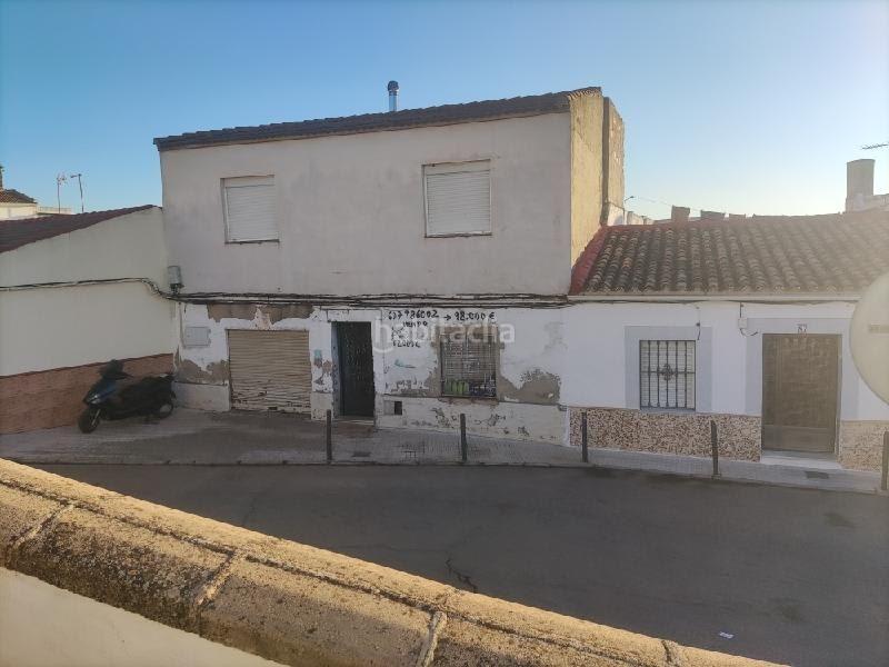 Foto dc593ac5-f6c7-4db0-bce4-b2d6a4d06dd6. Casa en calle martinete 87 chalet adosado en venta en calle martinete, 23700, en Linares