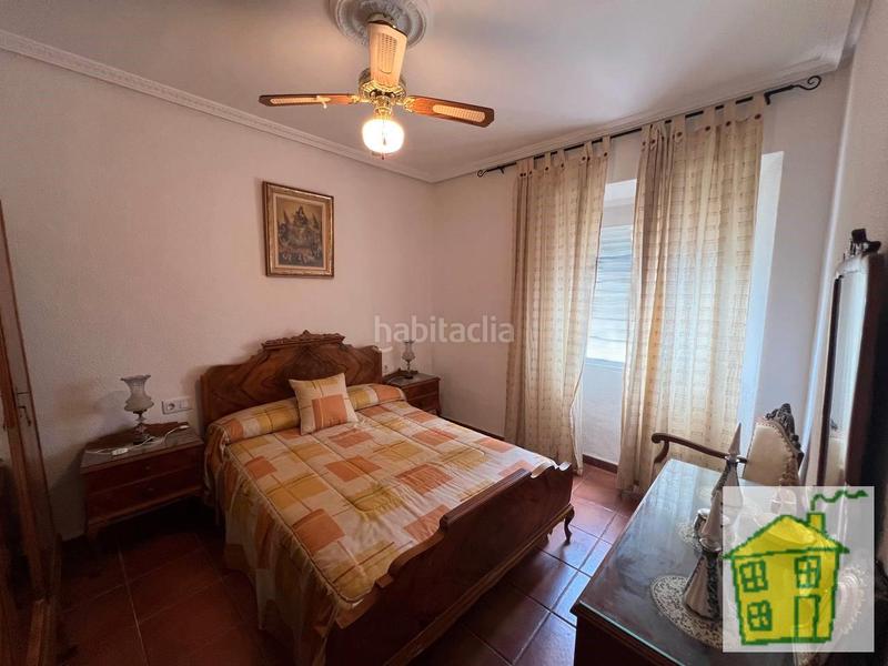 Foto d1e1fc1c-4e6c-4904-8392-17b113a6f371. Casa  en venta en Andújar