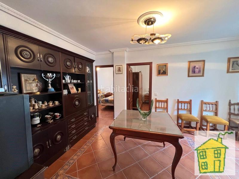 Foto d1f2b8d9-5db8-4ffc-a2f7-6188bbfbdfd5. Casa  en venta en Andújar