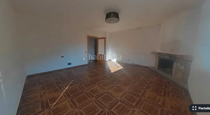 Foto 85140656-e36f-44a4-b6d2-6a5b4fe664a2. Casa amb aparcament piscina a Jabalcuz Jaén