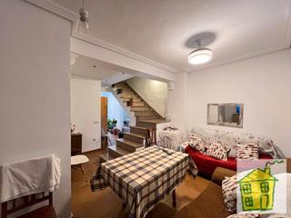 Casa a Andújar. Casa en venta en andújar en zona rotonda el santo