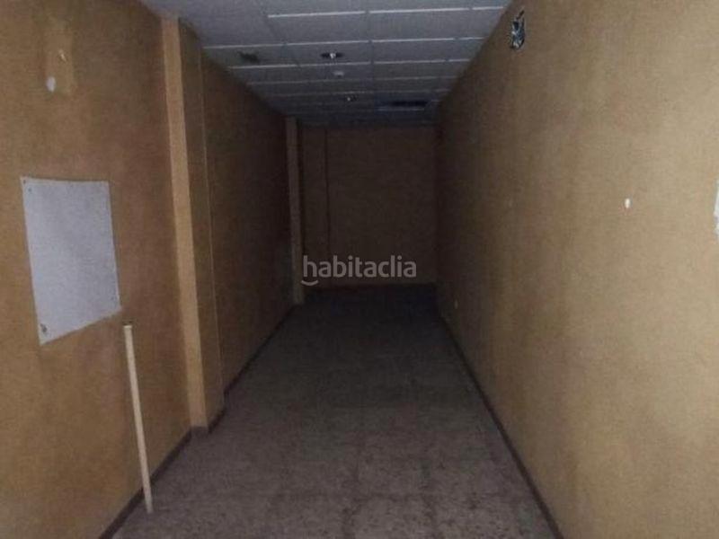 Foto 293a2b9b-2dbb-4897-8e78-554c73150d8b. Local comercial local en venta en c. la carolina, , jaén en Linares