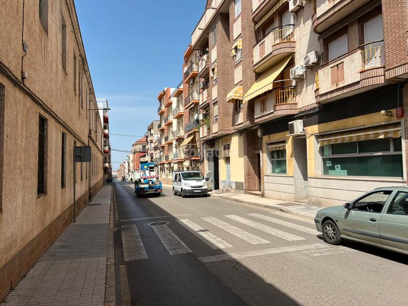 Foto e0bf5420-34c0-46f9-b54a-d54dd41bb48f. Local comercial a calle bailén 51 a Centro ciudad Linares