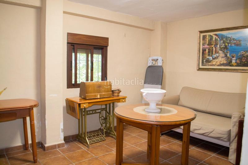 Foto af9cfd2e-aa69-4b19-b4a9-9b9880ae90a2. Masia amb xemeneia a Andújar