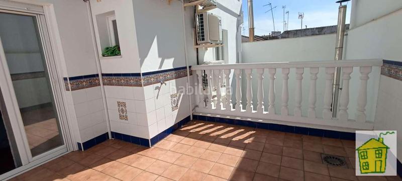 Foto 1115b18a-0e10-4a00-8475-e0667f72ffbf. Casa adossada amb xemeneia calefacció a Andújar