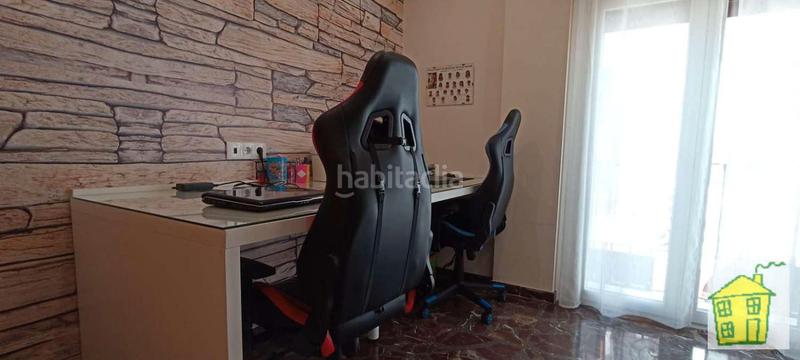 Foto 1fe836c3-8186-4d5e-8722-9ec62df4c965. Casa adossada amb xemeneia calefacció a Andújar